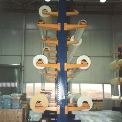 Cornix, votre spécialiste pour stocker des charges lourdes et longues ou des marchandises aux dimensions irrégulières