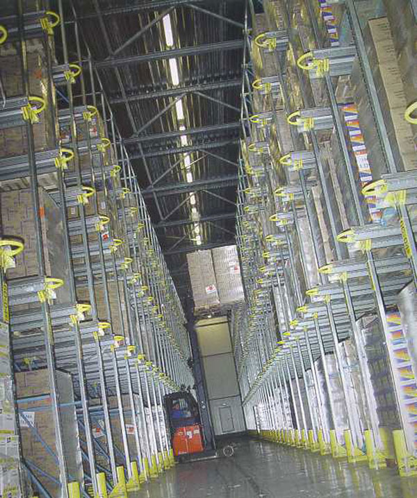 drive-in-drive-through-Travidrive-2 Cornix, votre fournisseur belge de rayonnages pour vos drive-in