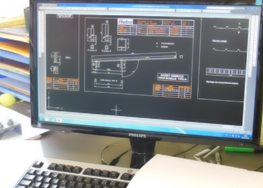 Cornix, votre spécialiste en stokage et rangement possède son propre équipement pour fabriquer sur mesure vos rayonnages et racks